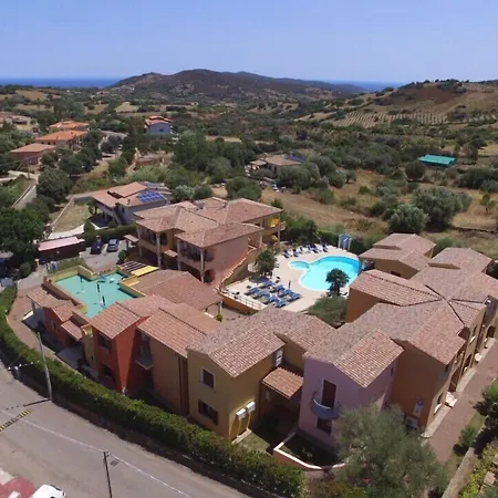 Corte Dei Venti 아파트호텔 부도니